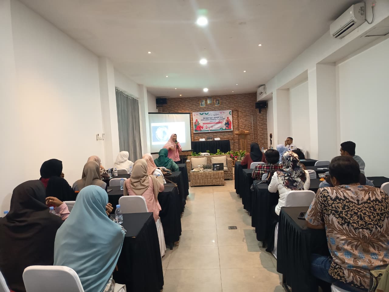 Seminar: Menghapus Kekerasan Struktural dan Pencegahan Kekerasan di Ruang Digital & Kampus